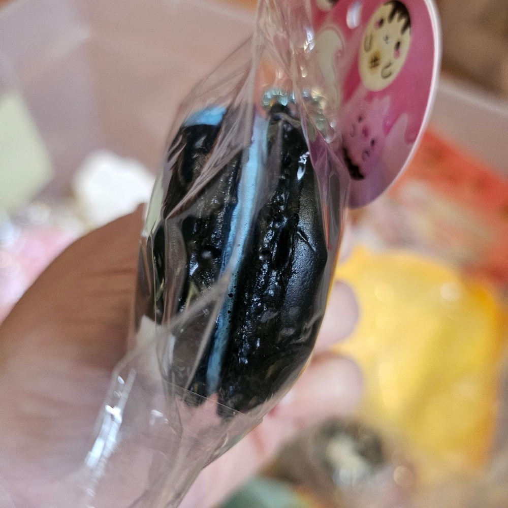 Creamiicandy Squishies Macaron Flippii Penguin Squishy Keychain Christmas 2019 - Picture 3 of 5
